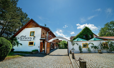 Areál penzionu Kamínek